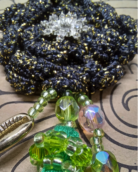 Háčkované  dizajnové náušnice "Dizajn ako umenie estetiky"